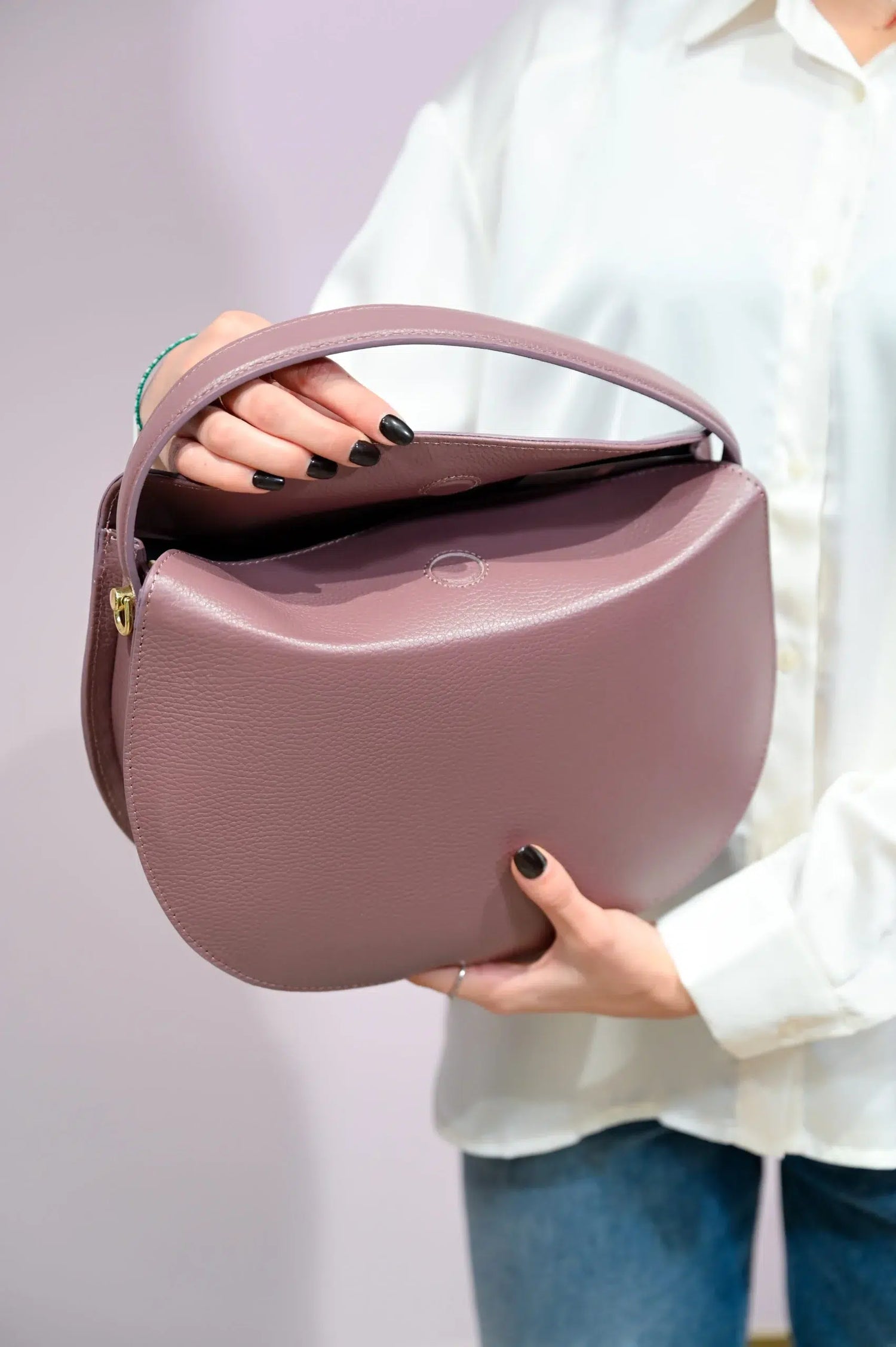 Borsa Luna rosa antico in pelle martellata