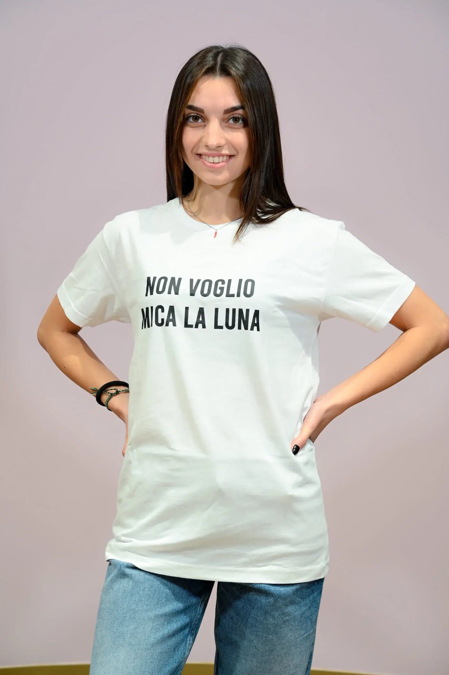 T-Shirt Girocollo “Non Voglio Mica la Luna”