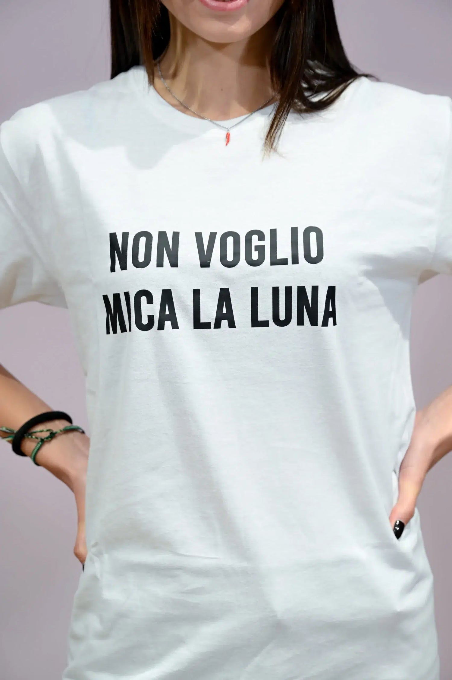 T-Shirt Girocollo “Non Voglio Mica la Luna”