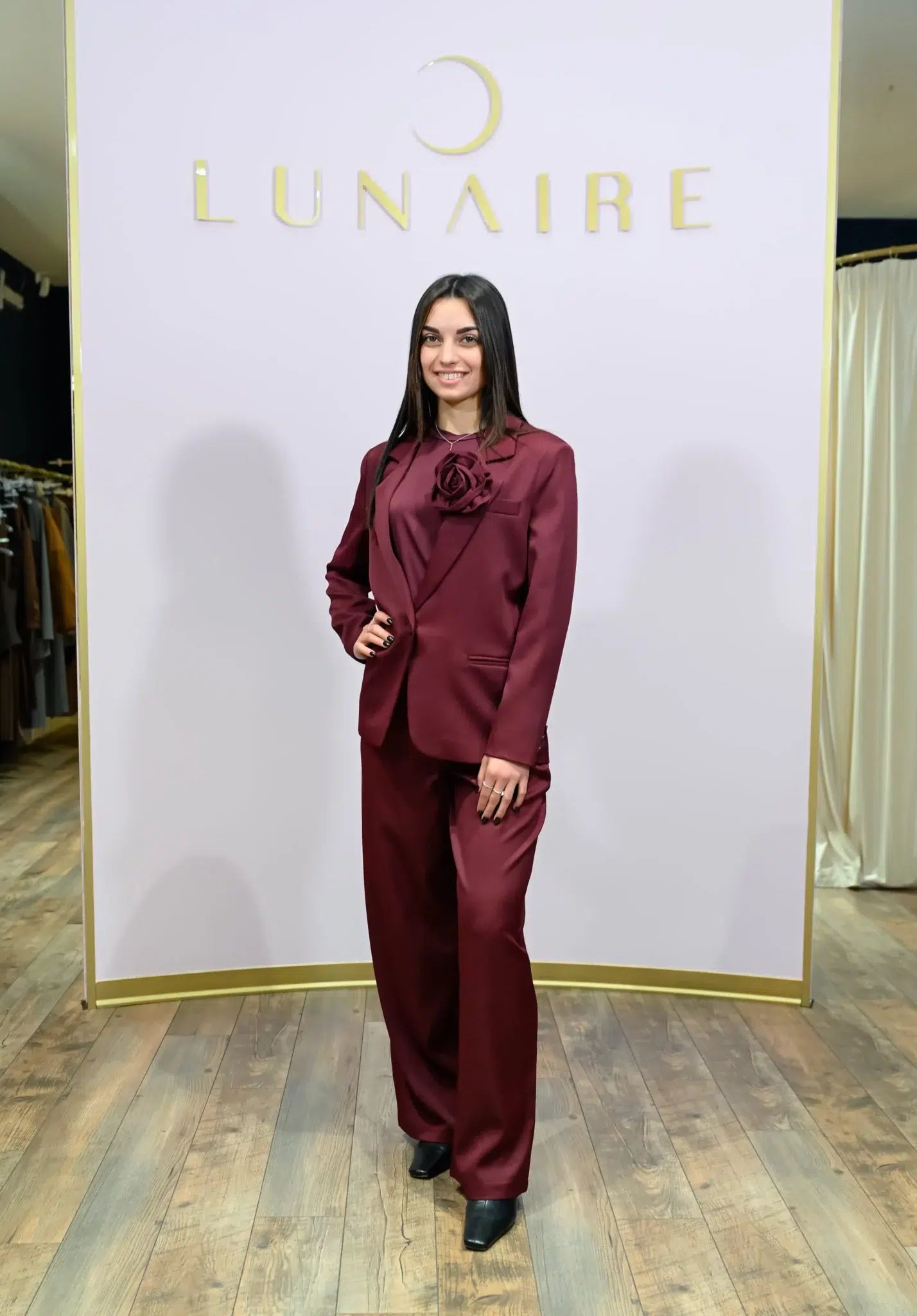 Giacca Un Petto Two Way Bordeaux con Spilla Fiore